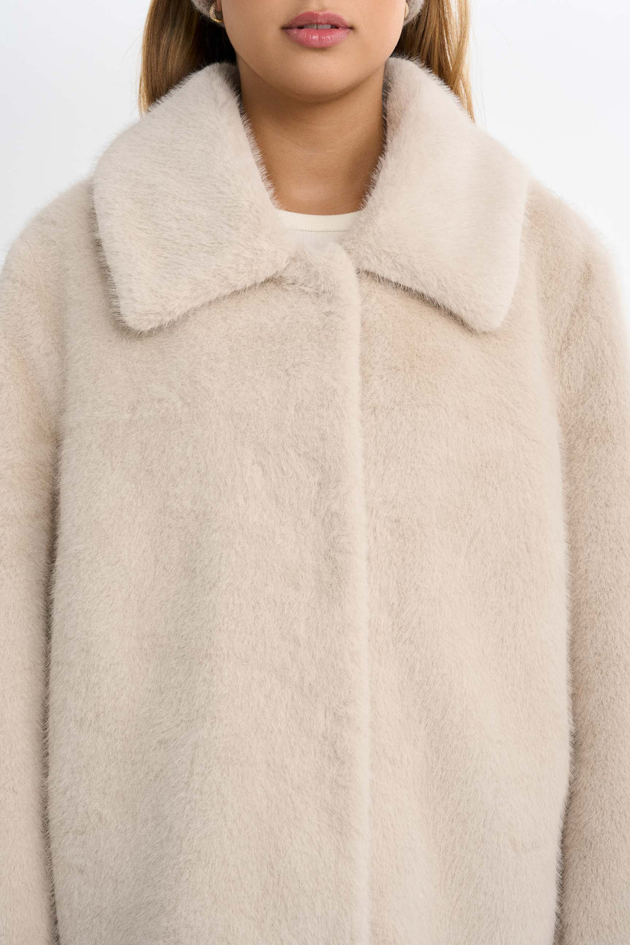 Courchevel Faux Fur Jacket · Beige