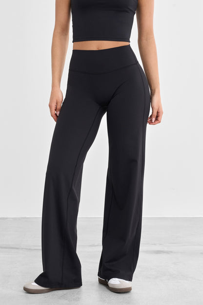 Signature Straight Leg Broek
