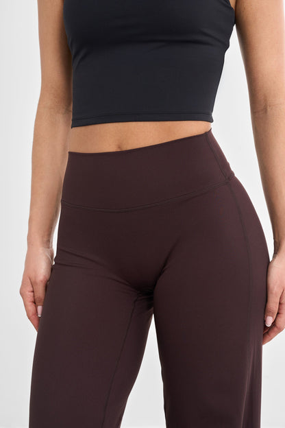 Signature Straight Leg Broek