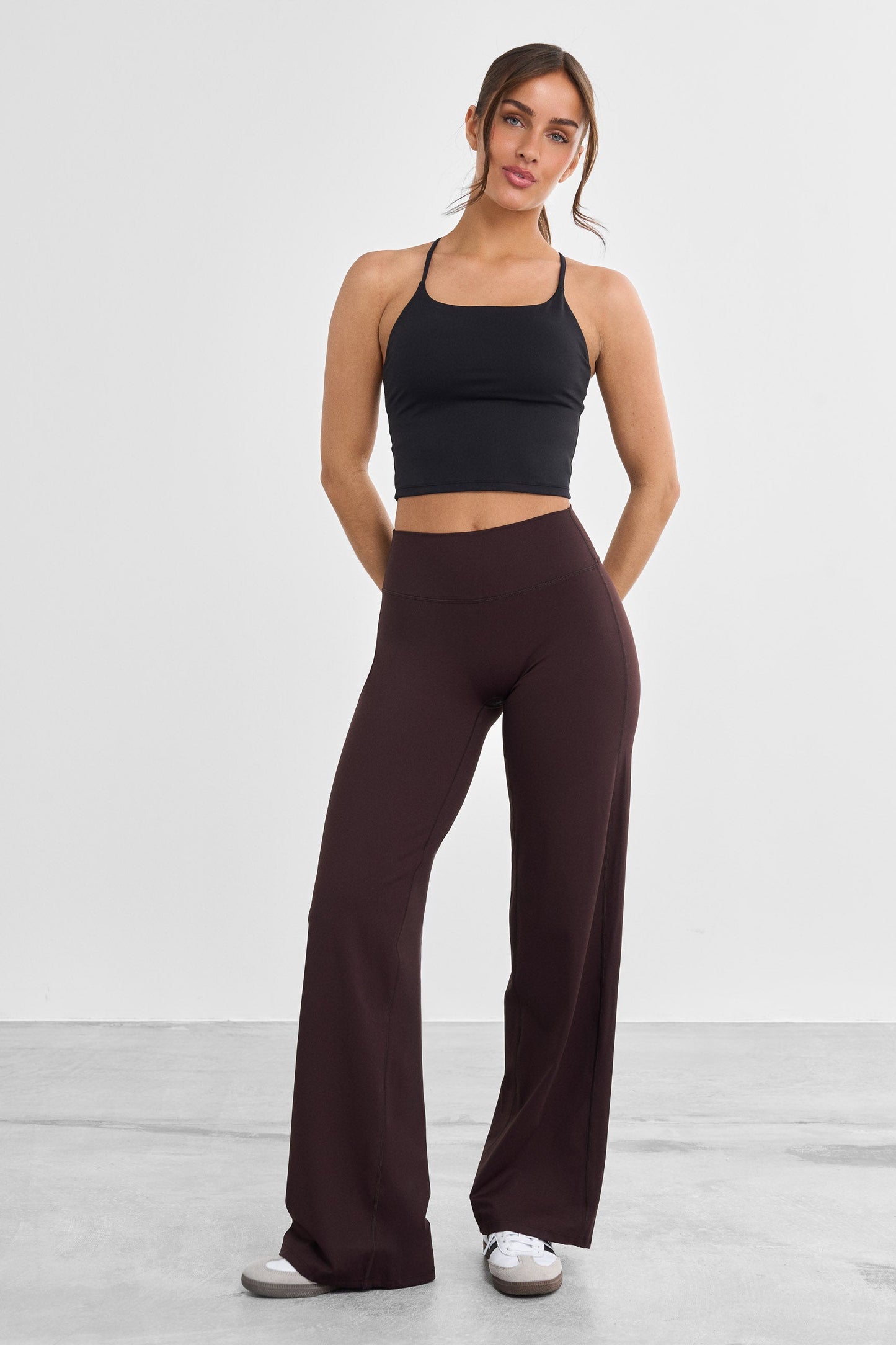 Signature Straight Leg Broek