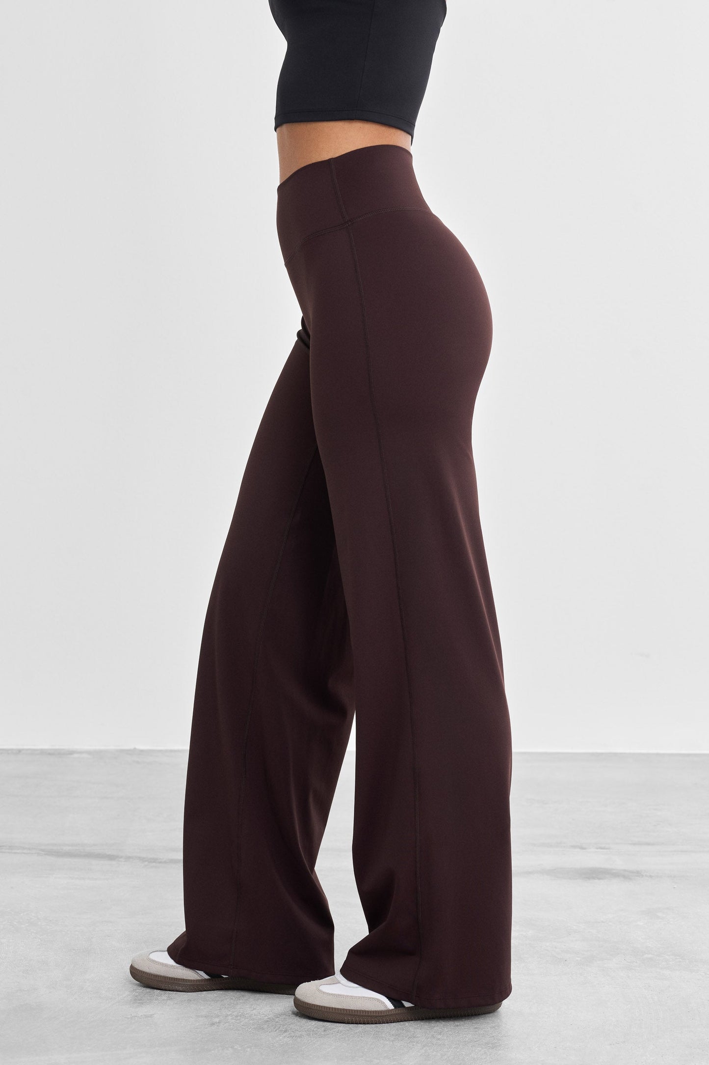 Signature Straight Leg Broek