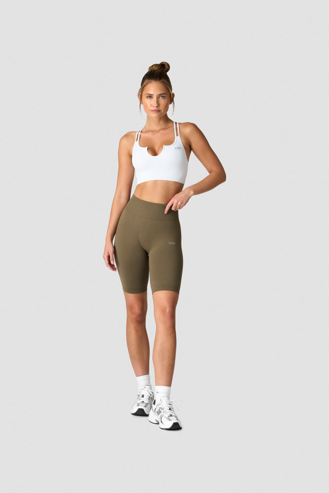 define seamless biker shorts wmn dark sand