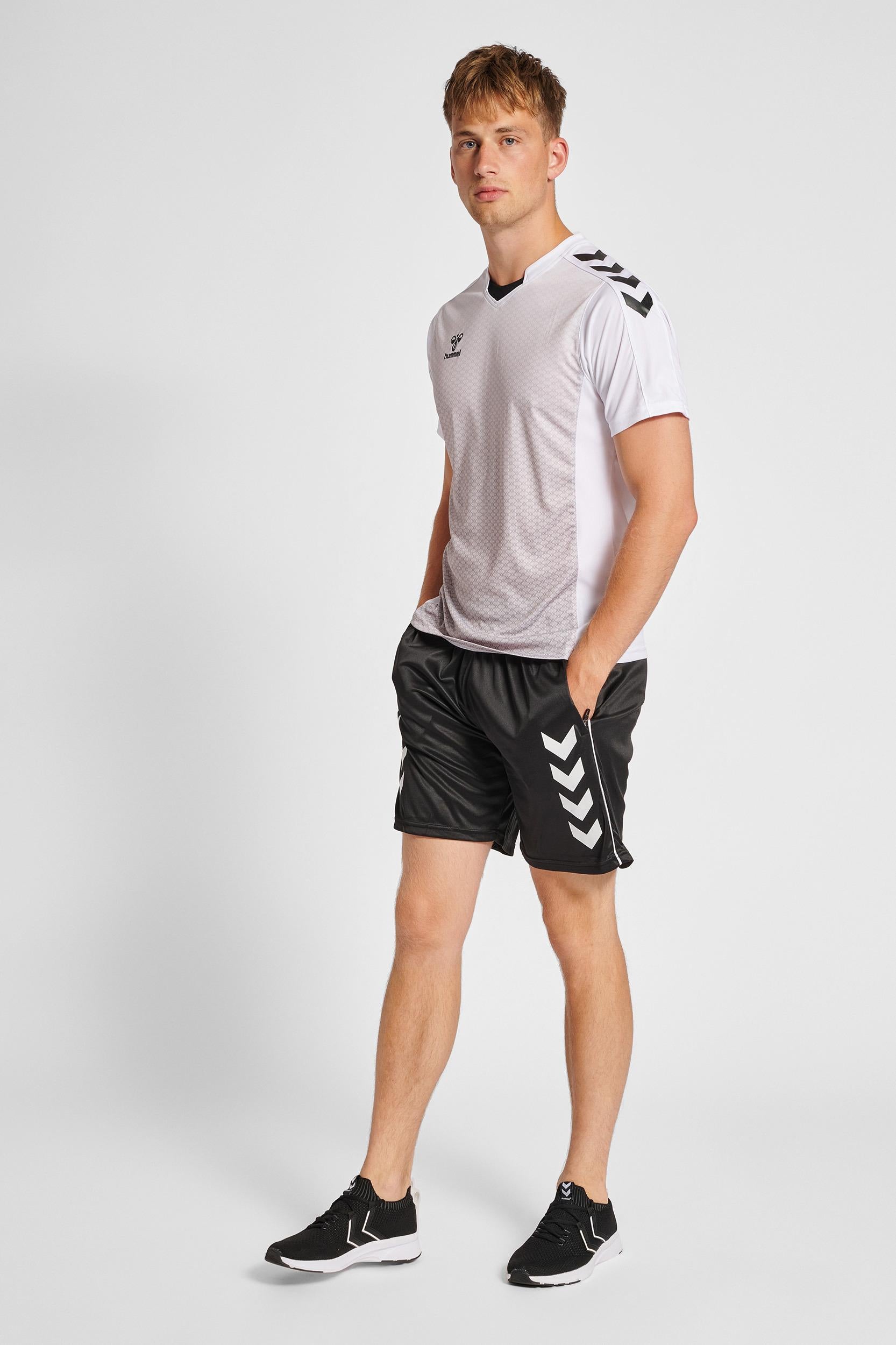 HUMMEL - Hmlcore Xk Poly Coach Shorts - Black