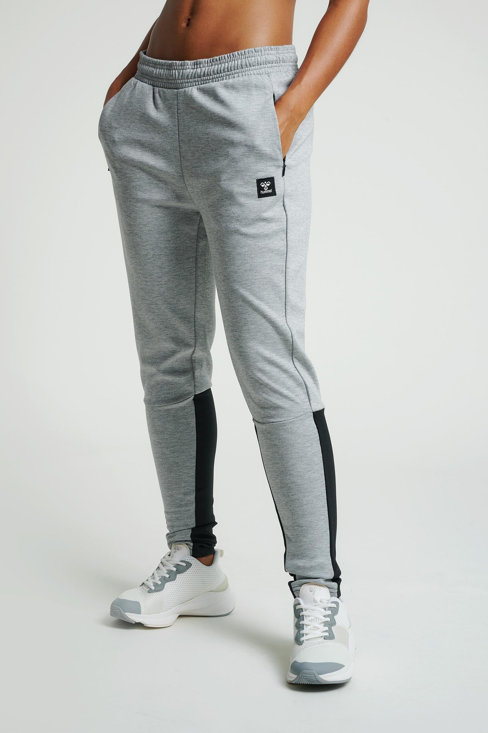 HUMMEL - Hmlessi Tapered Pants - Grey Melange