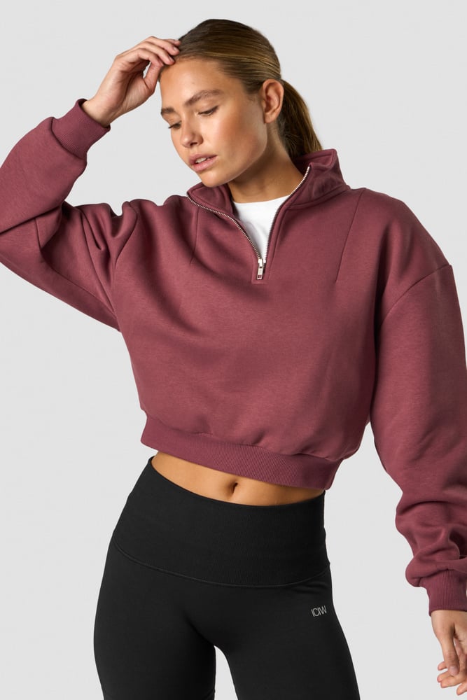 nimble cropped 1/4 zip wild berry