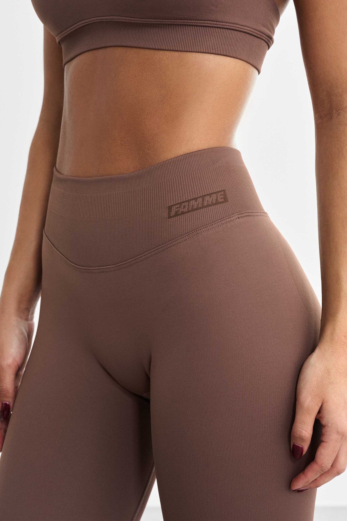 Sculpt Flared Legging
