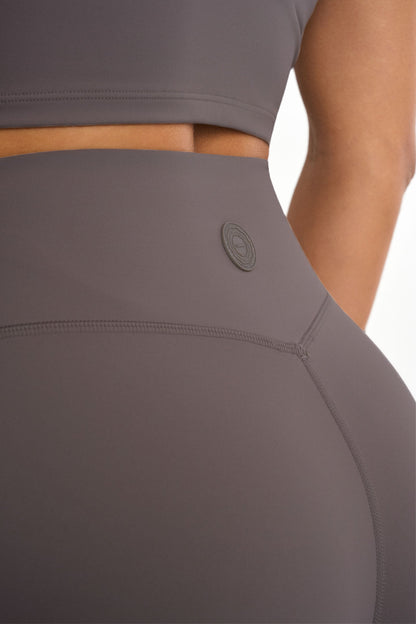 Zachte uitlopende broek