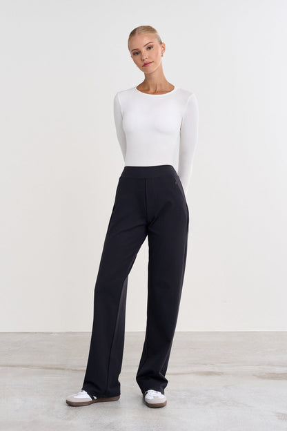 Tailored Relaxed Pants - for dame - Famme - Pants