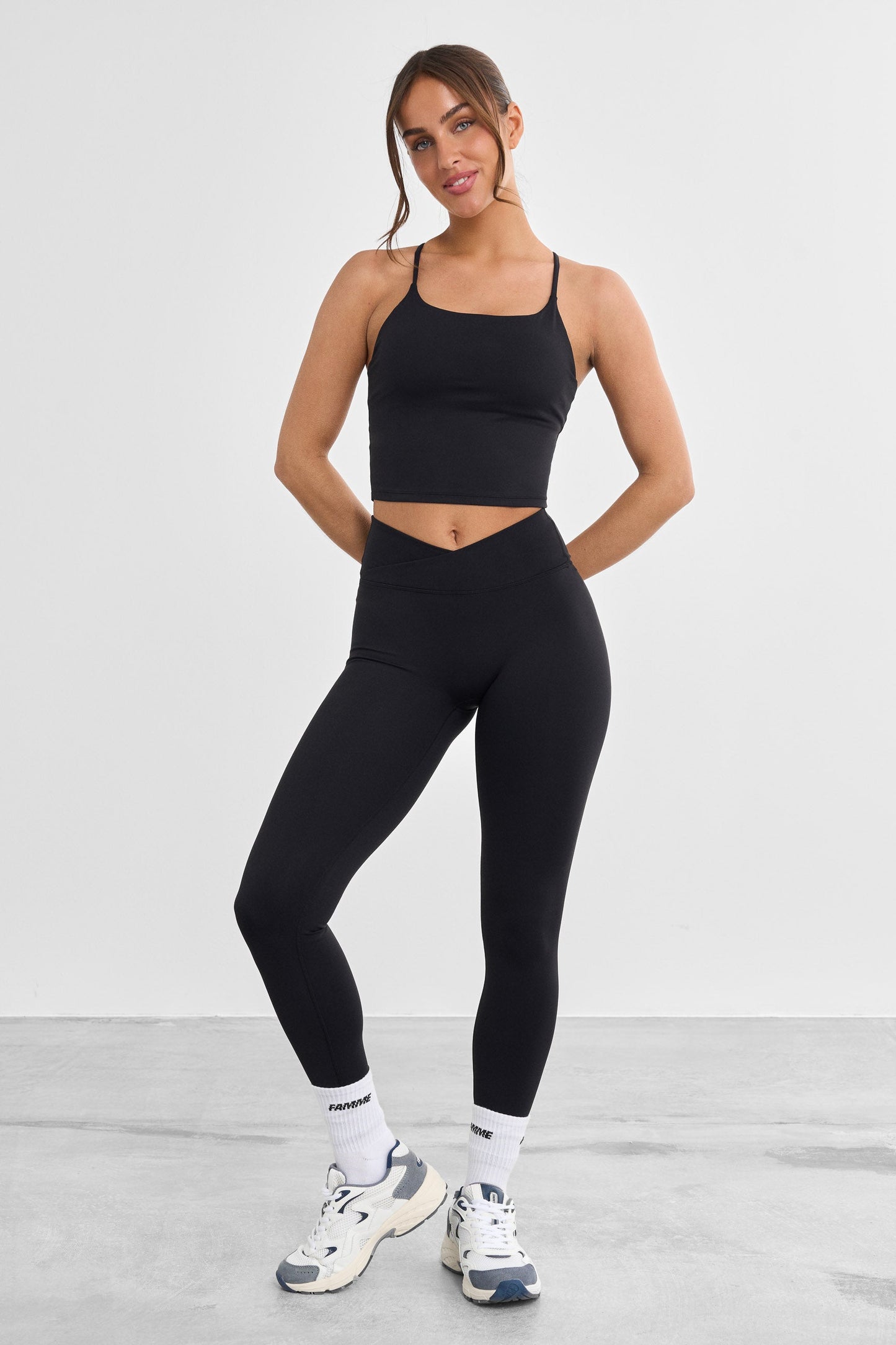 Signature Wrap Legging